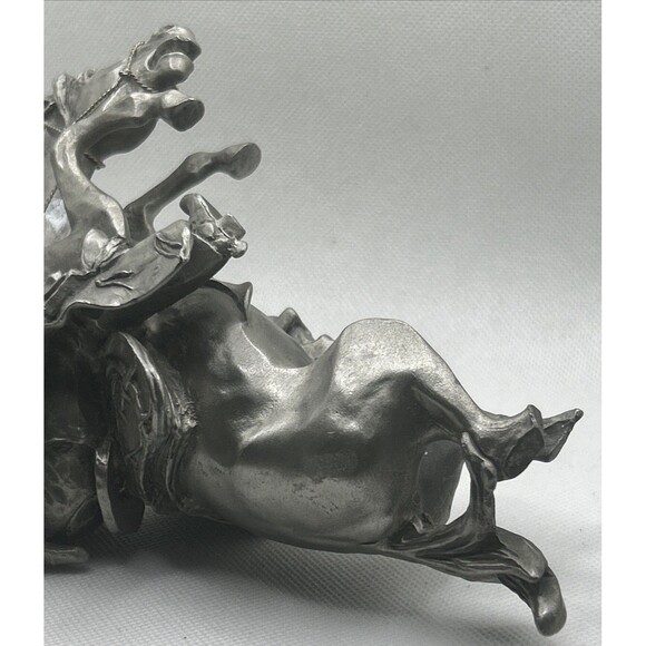 1983 CHILMARK ? Cheyenne inspired by Fredric Remington ? As Is No stand No Base - Picture 8 of 9